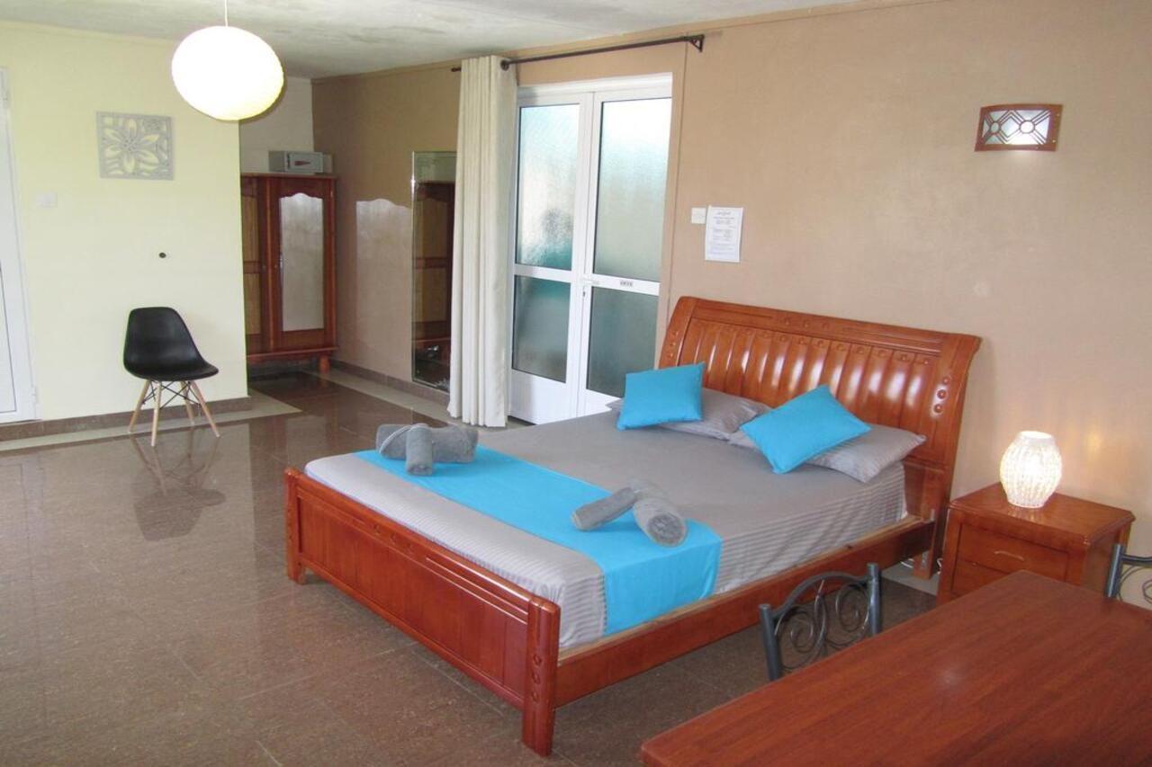 Lariad Bnb Flic en Flac Exterior photo