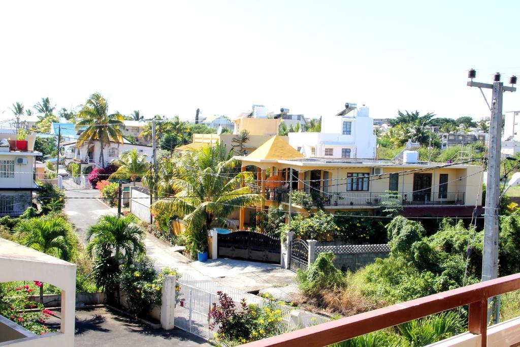 Lariad Bnb Flic en Flac Exterior photo