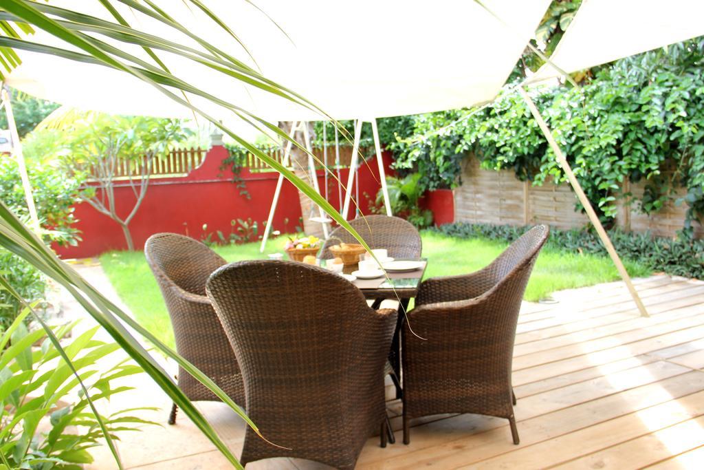 Lariad Bnb Flic en Flac Exterior photo
